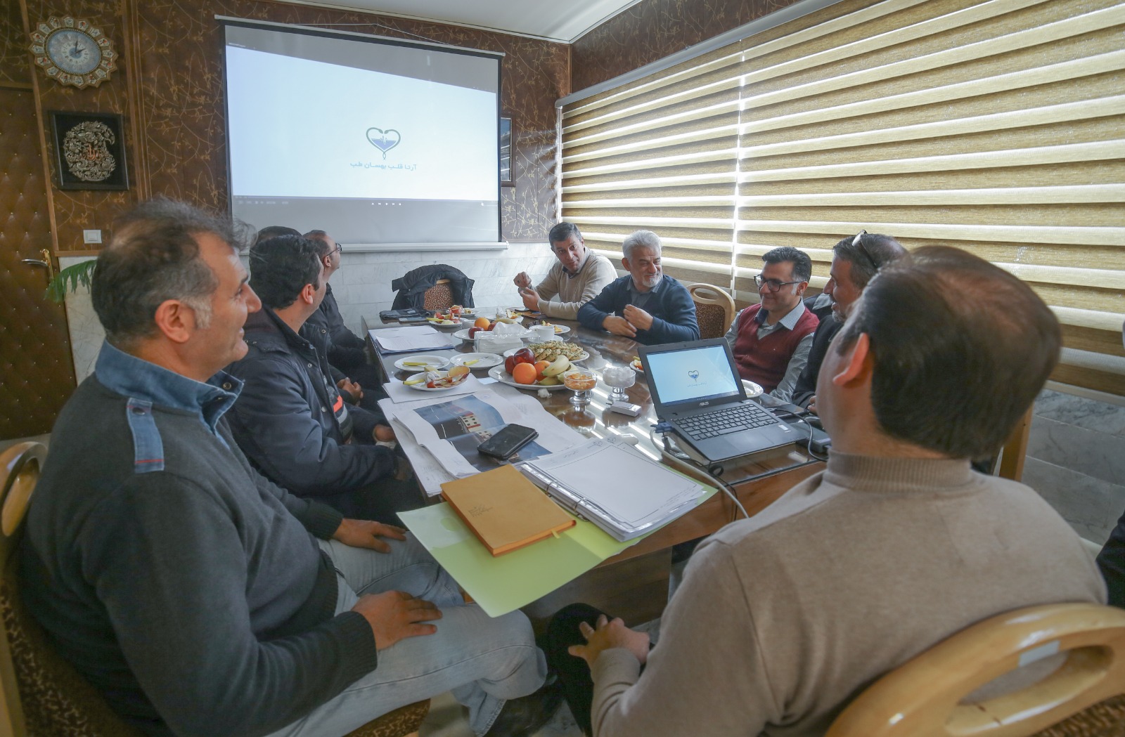 رسانه – بازدید و جلسه نمایندگان بانک ملی از محل ساخت کارخانه